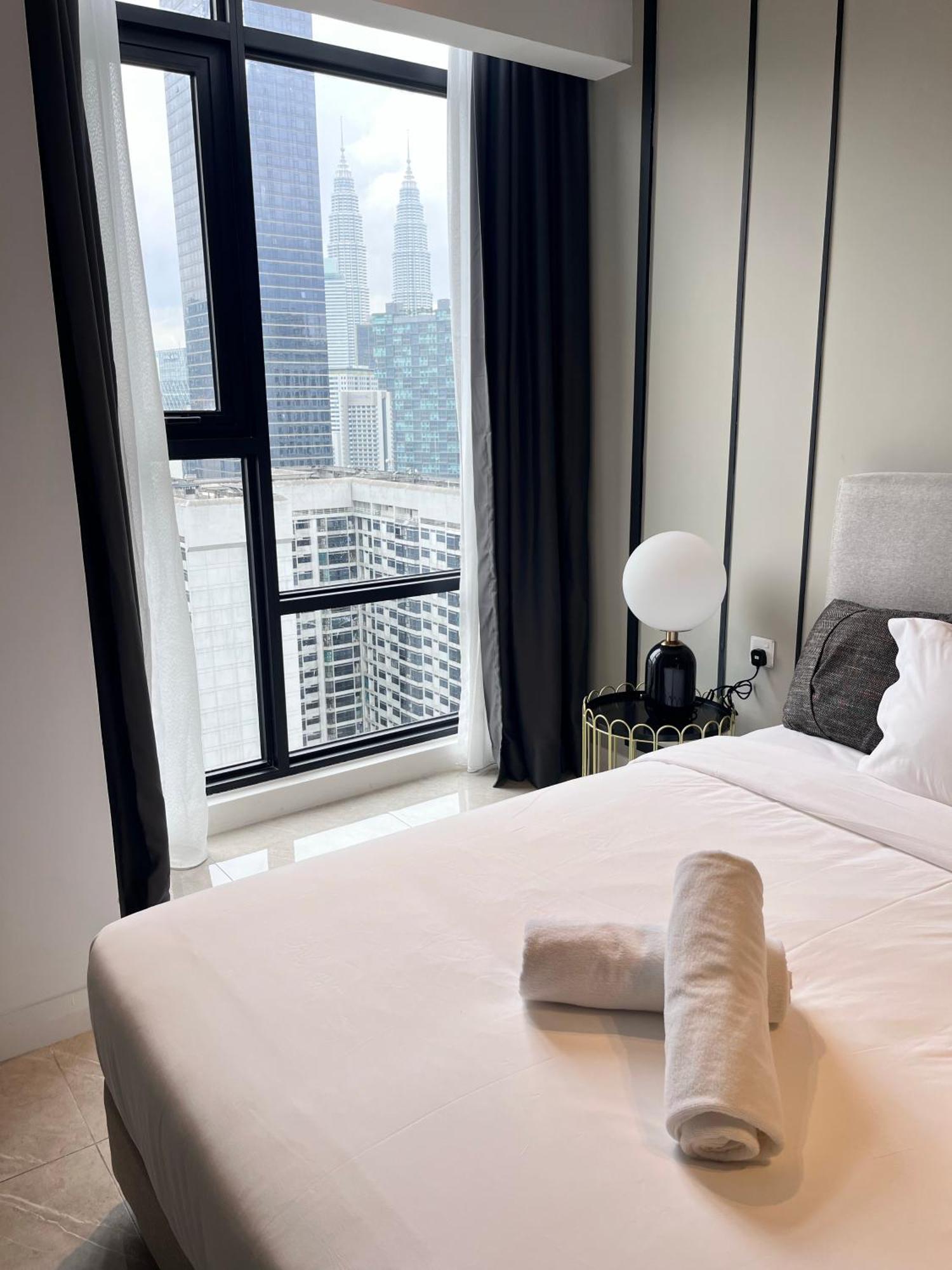 Axon Residence At Pavilion Klcc Kl Tower View By Kimiro Kuala Lumpur Exteriör bild
