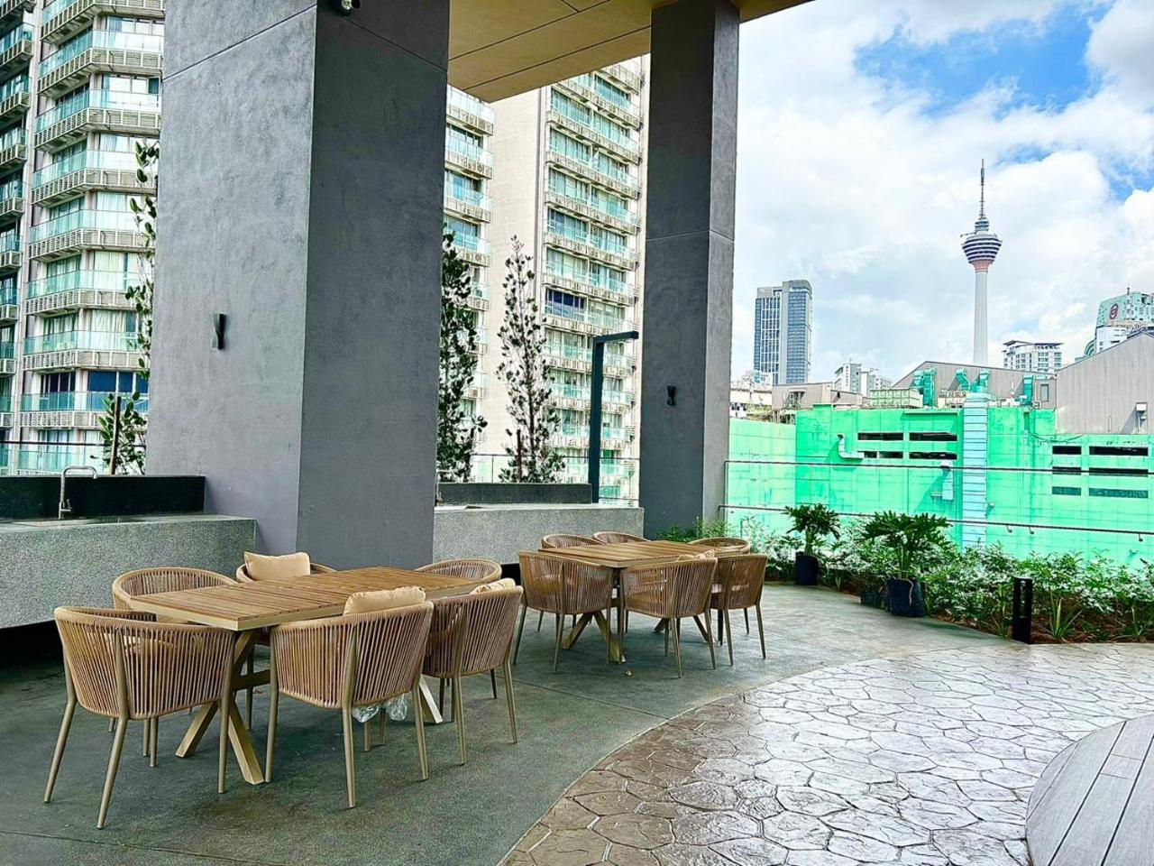 Axon Residence At Pavilion Klcc Kl Tower View By Kimiro Kuala Lumpur Exteriör bild